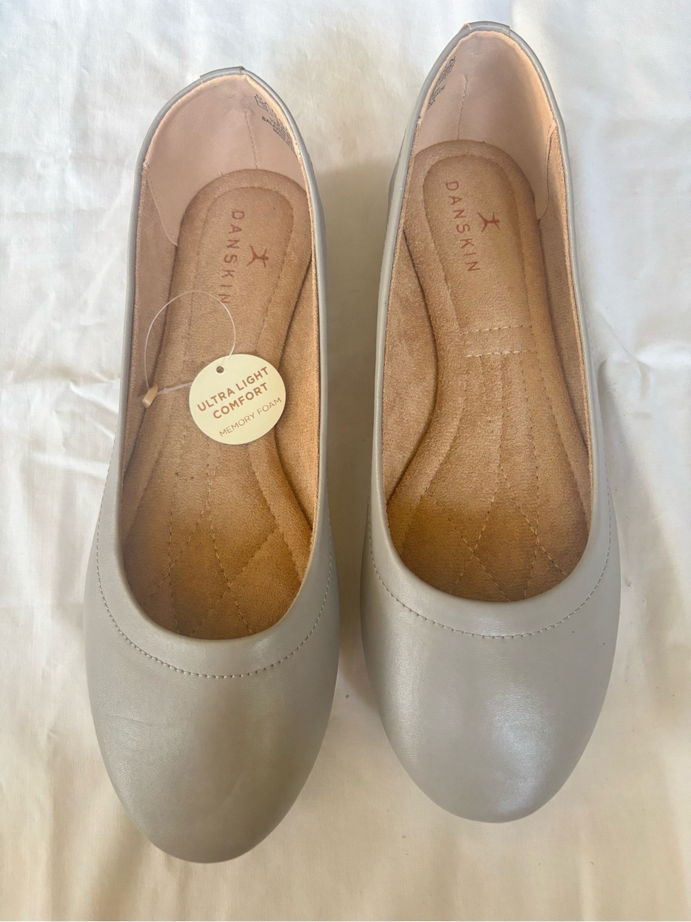 NWT Danskin Poise Light Gray Cushioned Ballet Flats Size 10